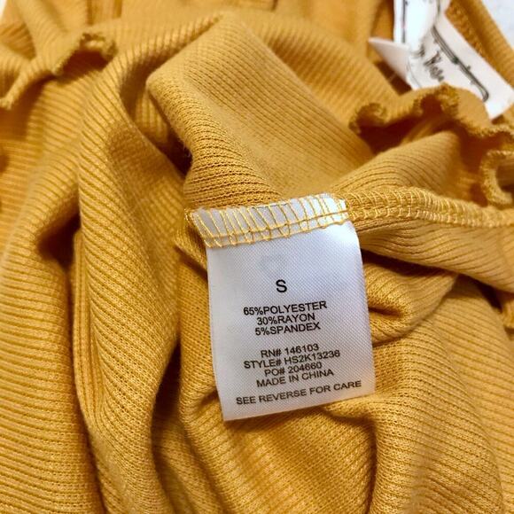 Hippie Rose NWT Cropped Short Sleeves Top Juniors S - Picture 9 of 10